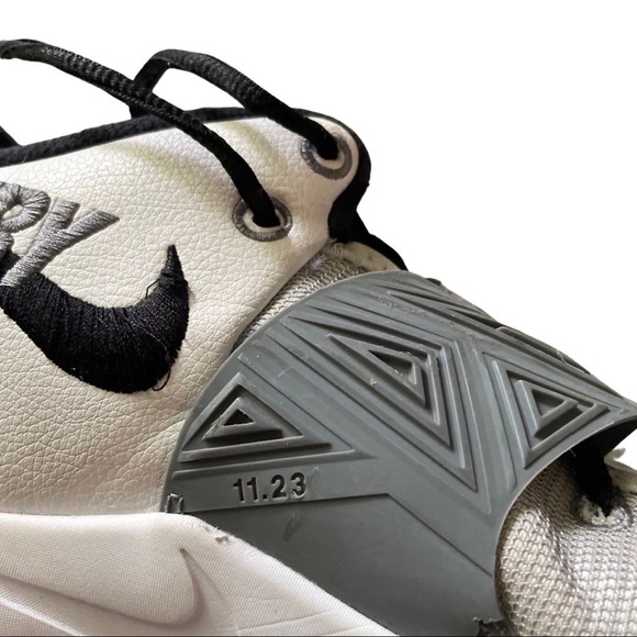 Nike Zoom Kyrie Flytrap III shoes JBY 11.23 sneakers white gray black - Picture 7 of 14